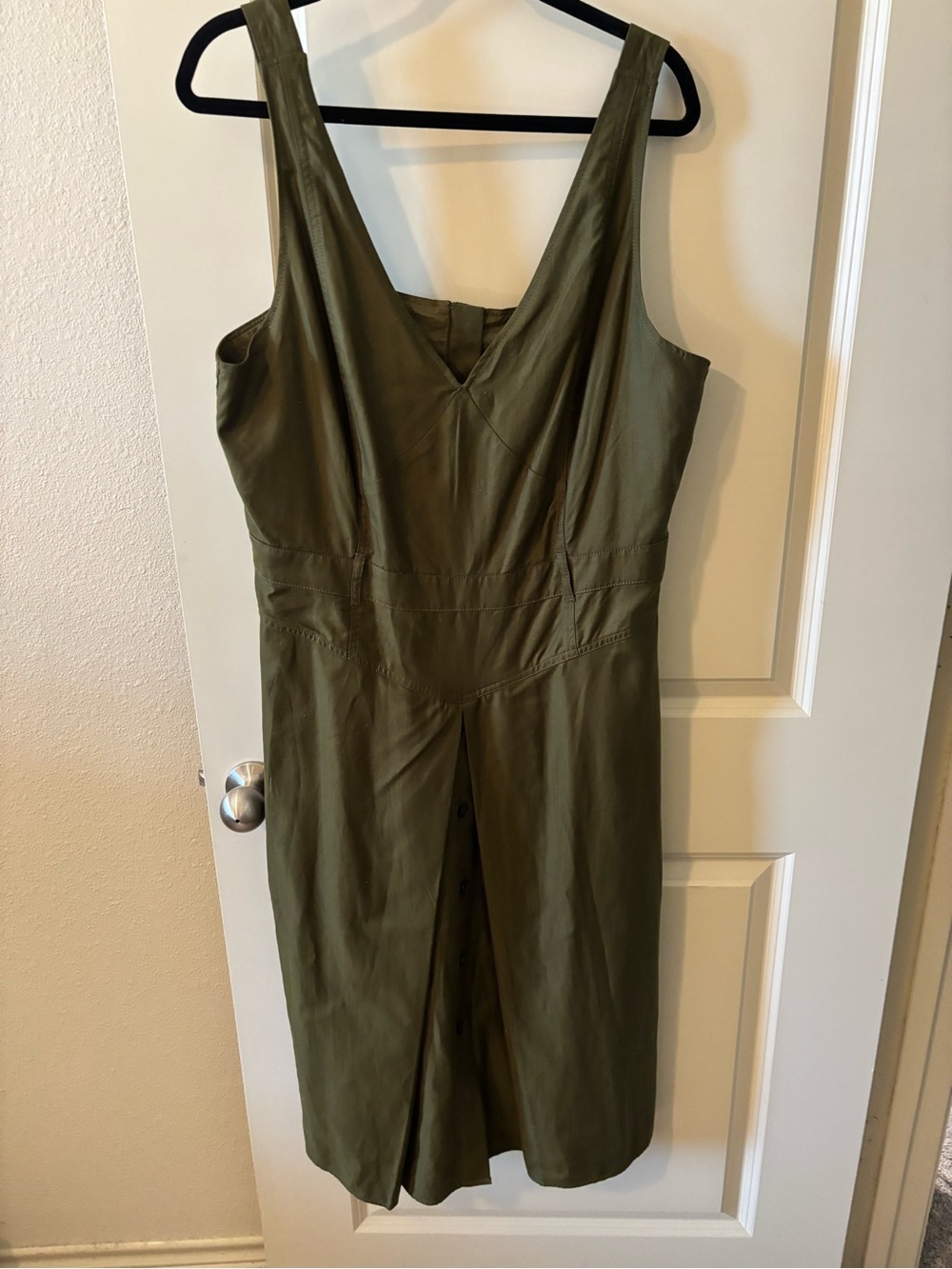 Banana Republic Olive Green V-Neck Sleeveless Midi Dress Academia Military RARE